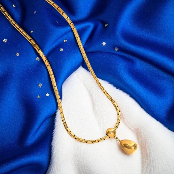 ποΈ Modern Luxe 18K Gold Plated Teardrop Pendant Necklace Trendy Minimalist Chic - Picture 10 of 12